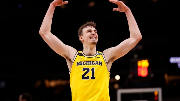 依旧是对胜 依旧是对胜